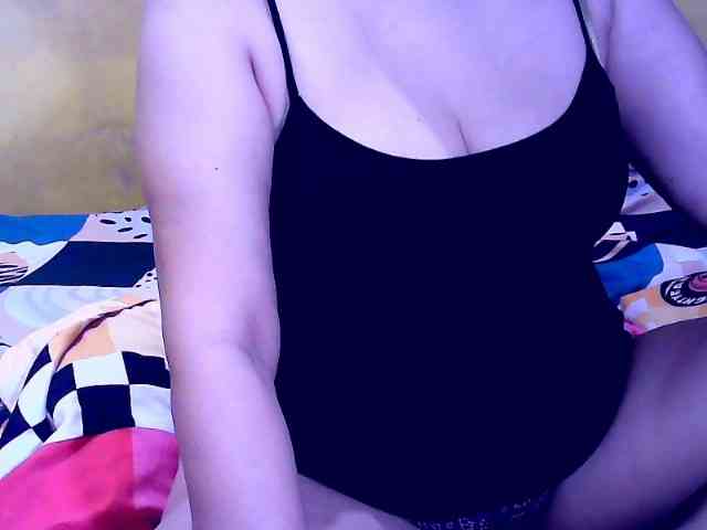 SweetMonlight webcam