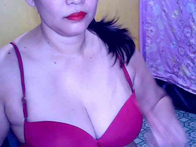 SweetMonlight webcam