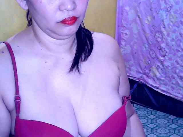 SweetMonlight webcam