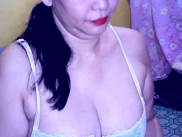 SweetMonlight webcam