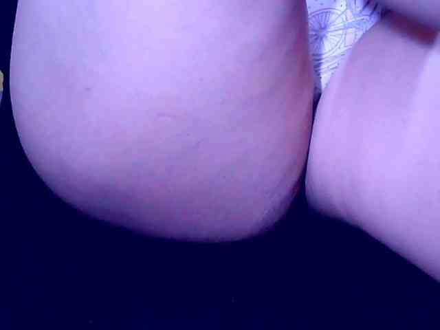 SweetMonlight webcam