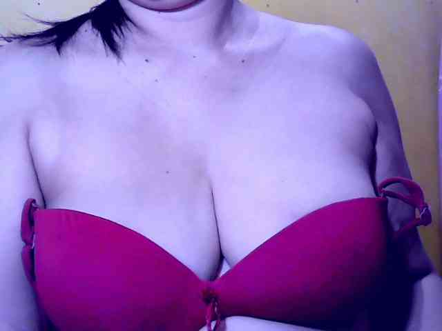 SweetMonlight webcam