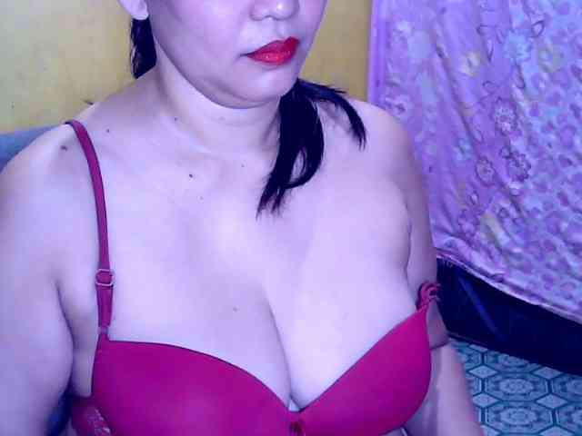 SweetMonlight webcam