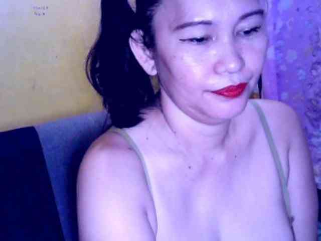 SweetMonlight webcam