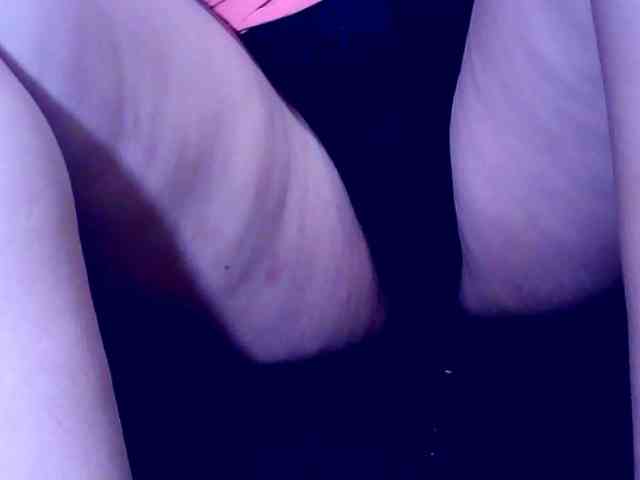 SweetMonlight webcam