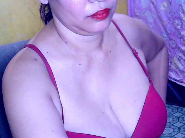 SweetMonlight webcam