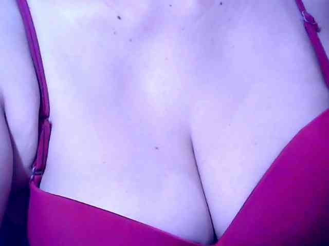 SweetMonlight webcam