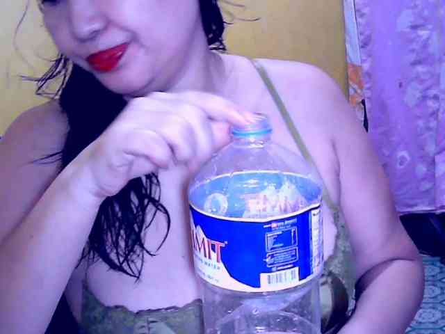 SweetMonlight webcam