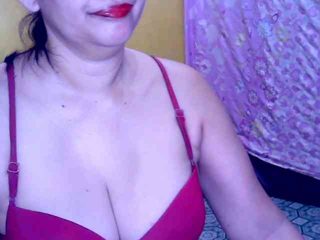 SweetMonlight webcam