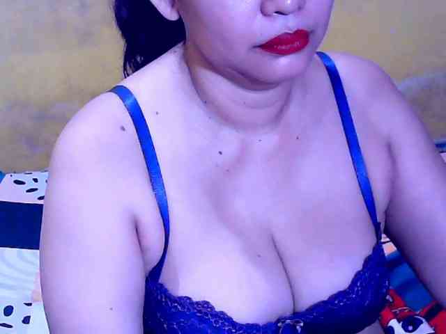 SweetMonlight webcam