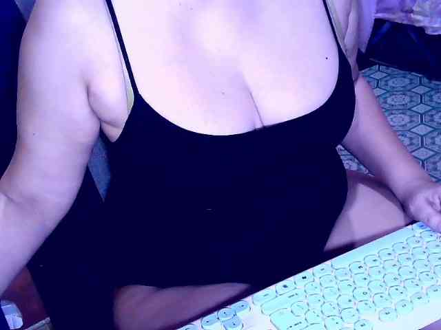 SweetMonlight webcam