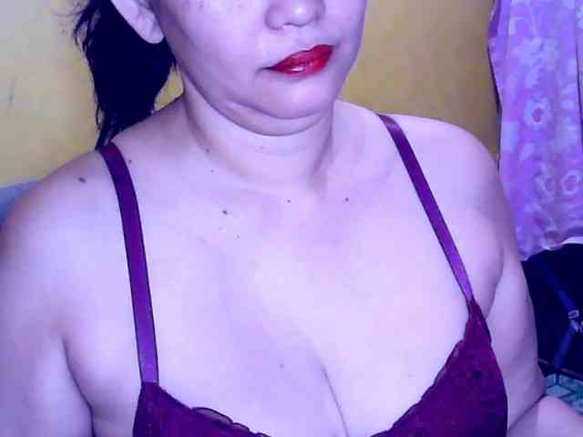 SweetMonlight webcam