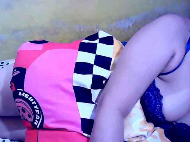 SweetMonlight webcam