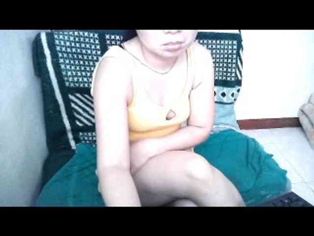 GrrrHottt18 webcam