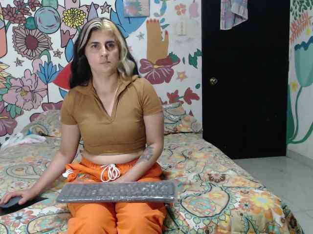 theplayful webcam