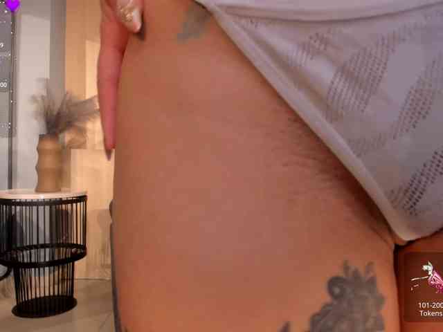 MollySunders webcam