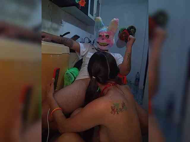 Kingofqueen23 webcam