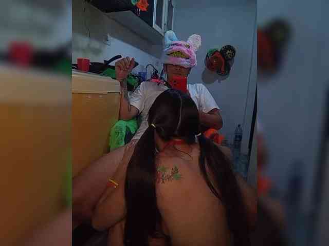 Kingofqueen23 webcam