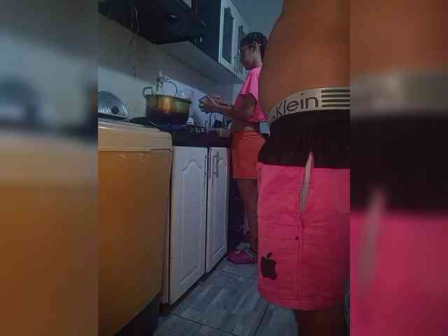 Kingofqueen23 webcam