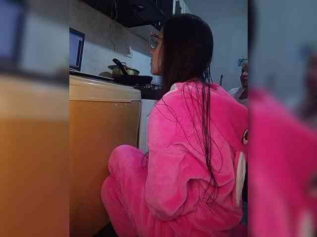 Kingofqueen23 webcam