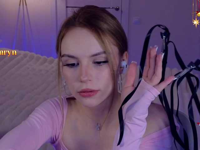 Entrez le videochat erotique avec le
modèle fymryn fymryn