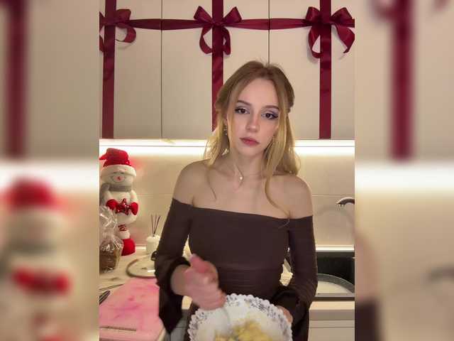 Entrez le videochat erotique avec le
modèle fymryn fymryn