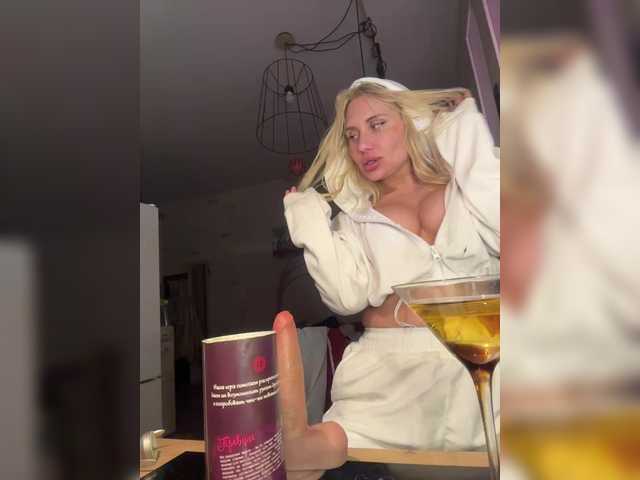 Vai a chattare su Tvoyasamka77 Tvoyasamka77