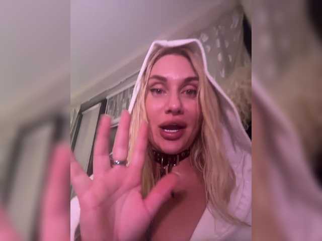 Entrez le videochat erotique avec le
modèle Tvoyasamka77 Tvoyasamka77