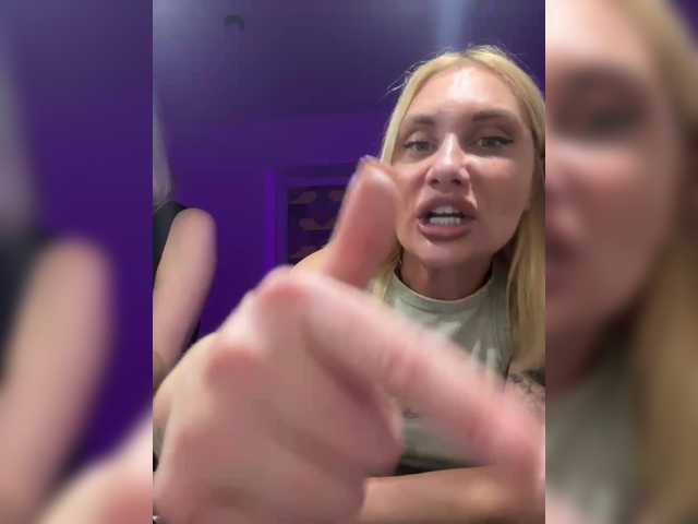 Entrez le videochat erotique avec le
modèle Tvoyasamka77 Tvoyasamka77