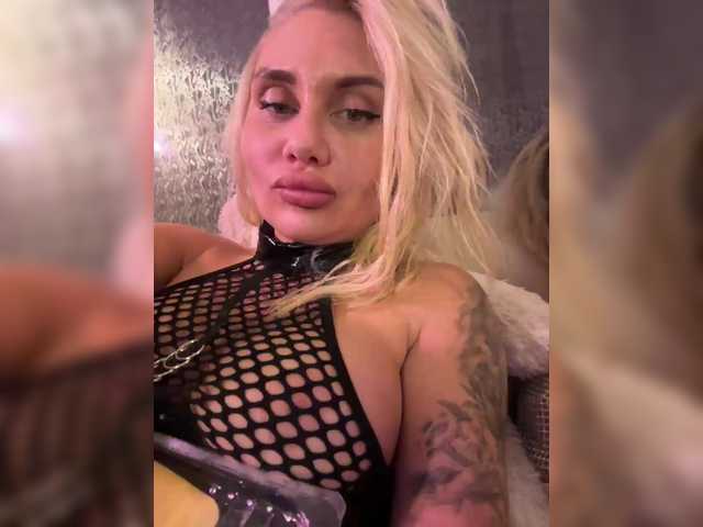 Vai a chattare su Tvoyasamka77 Tvoyasamka77