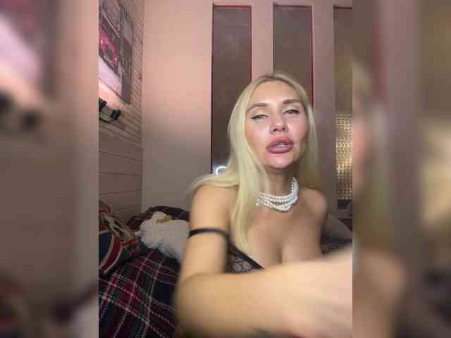 Tvoyasamka77 webcam