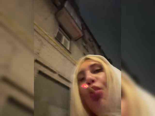 Tvoyasamka77 webcam