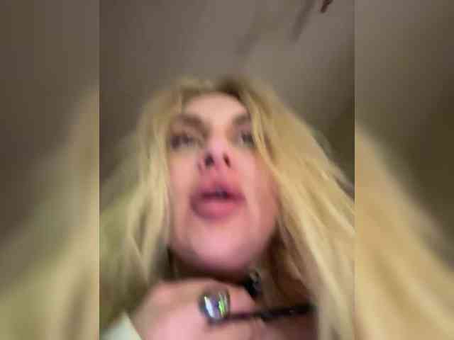 Tvoyasamka77's Sexcam