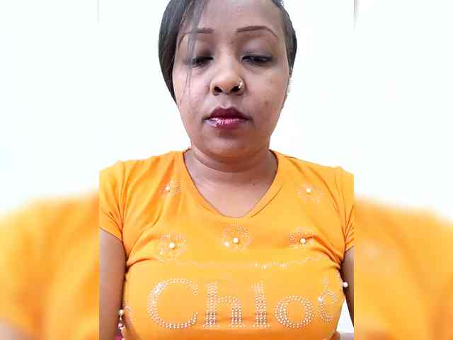 Asminah webcam