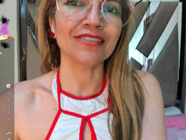 Esmeralda-Oik webcam