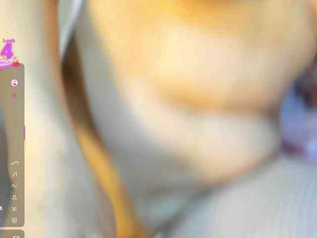 Esmeralda-Oik webcam