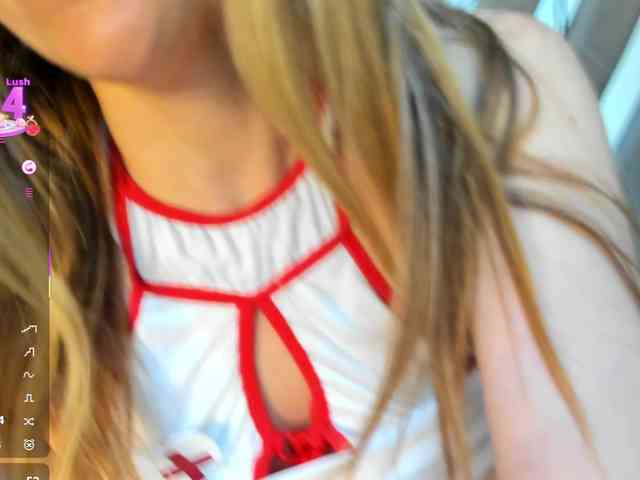 Esmeralda-Oik webcam