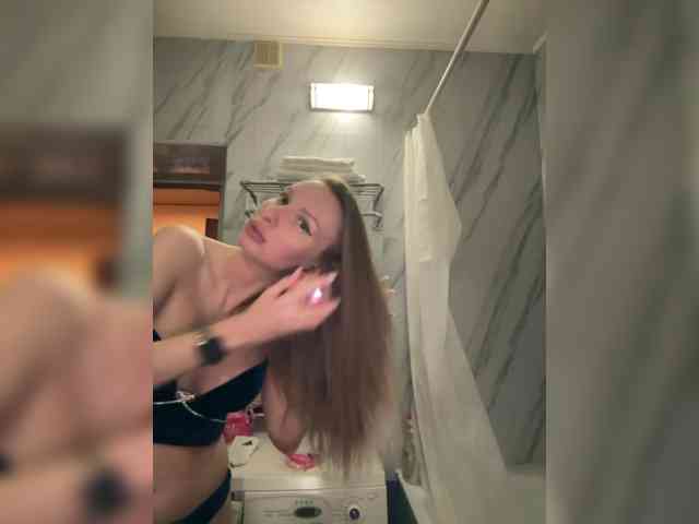 GoldPussy69 webcam