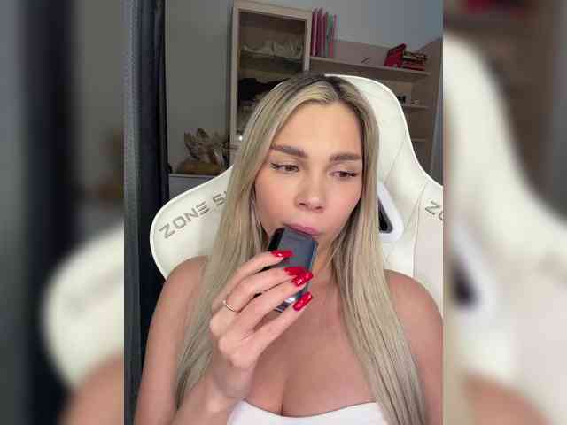 hey_Babyfaces webcam