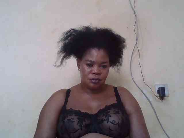 Sexydove webcam