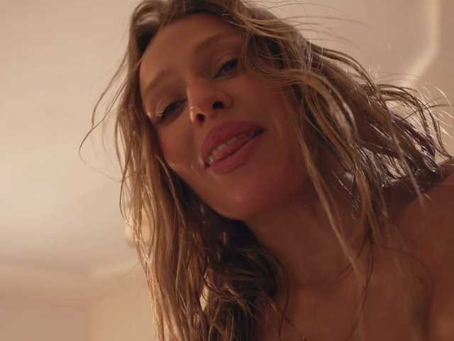 go to chat with HeyBanana