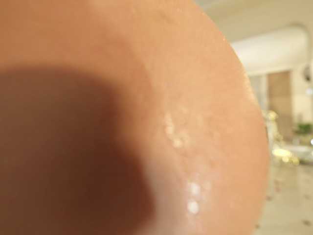 go to chat with HeyBanana