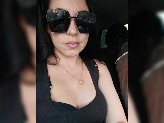 Entra en el chat con el modelo ___Pypsiki___ ___Pypsiki___