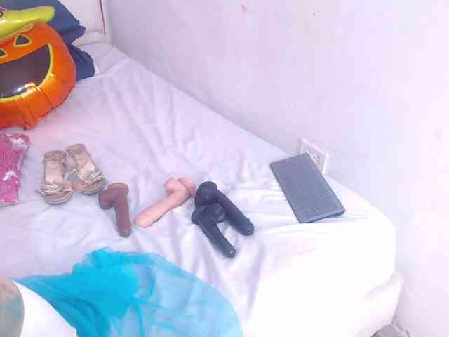 tiny-whore webcam