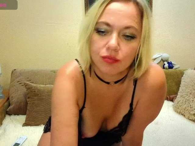 YourXQueen webcam