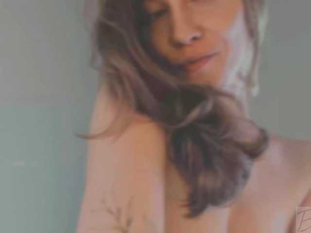 eva-adamova