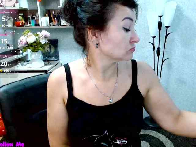 Ellie_ webcam