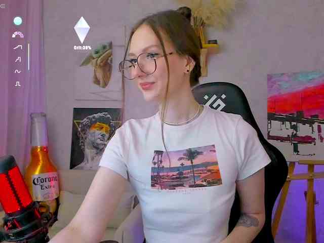KiraRumGirl webcam