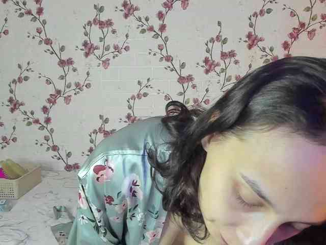 ReginaShine webcam