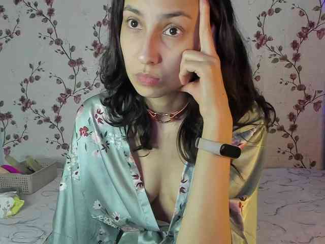 ReginaShine webcam